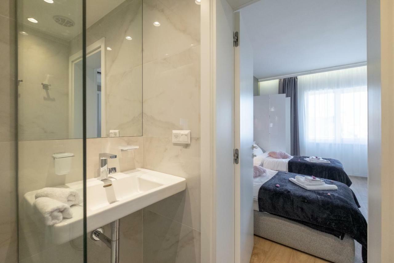 Vitosha Blvd Luxury 2-Bedroom, 2-Bathroom With Balcony Sófia Exterior foto