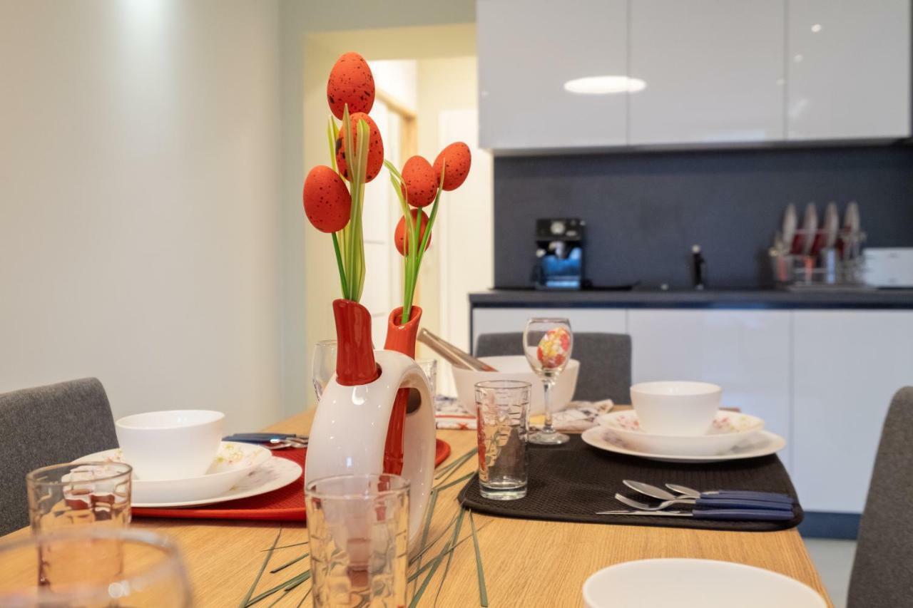 Vitosha Blvd Luxury 2-Bedroom, 2-Bathroom With Balcony Sófia Exterior foto