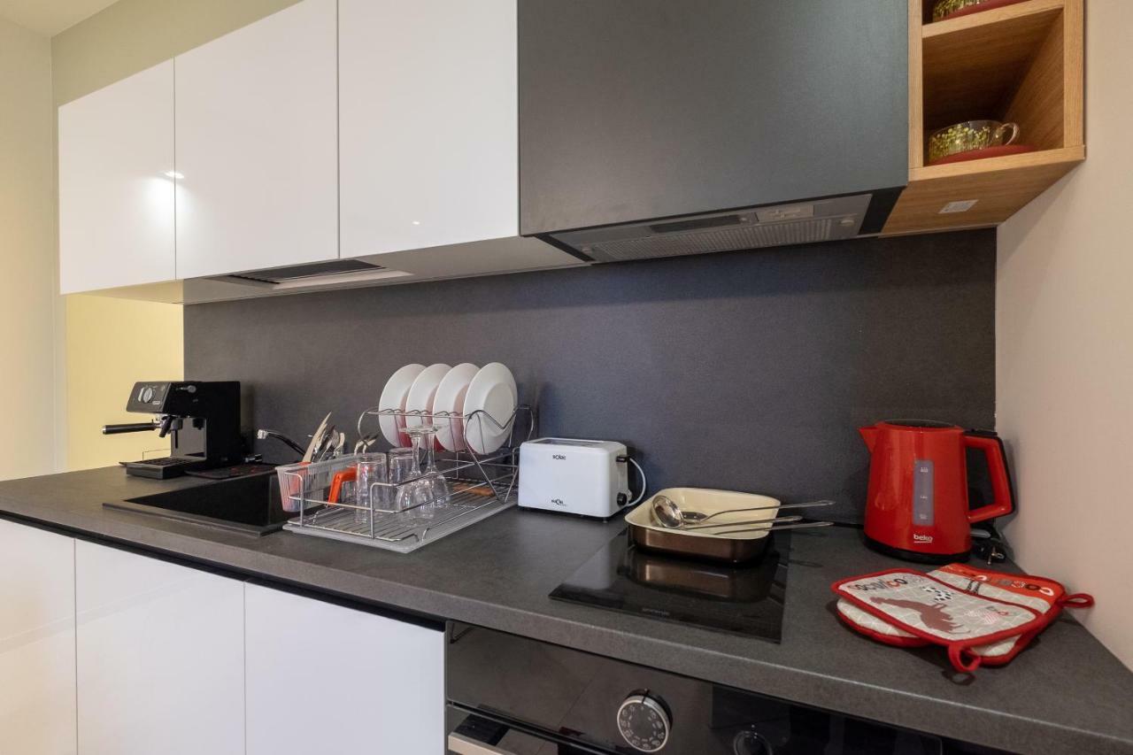 Vitosha Blvd Luxury 2-Bedroom, 2-Bathroom With Balcony Sófia Exterior foto